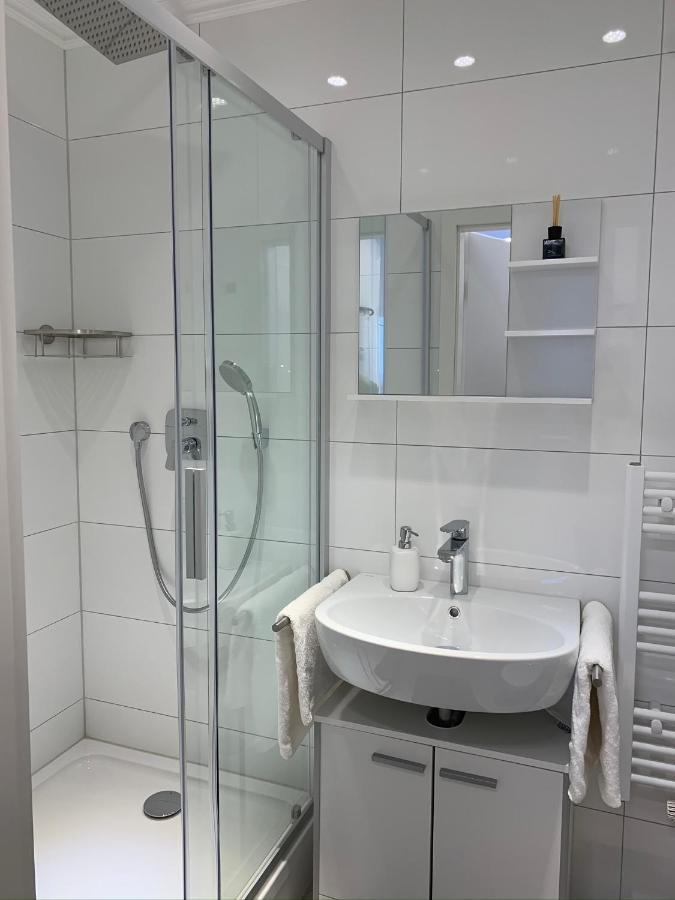 Prime Host Charme Apartment 카를스루에 외부 사진
