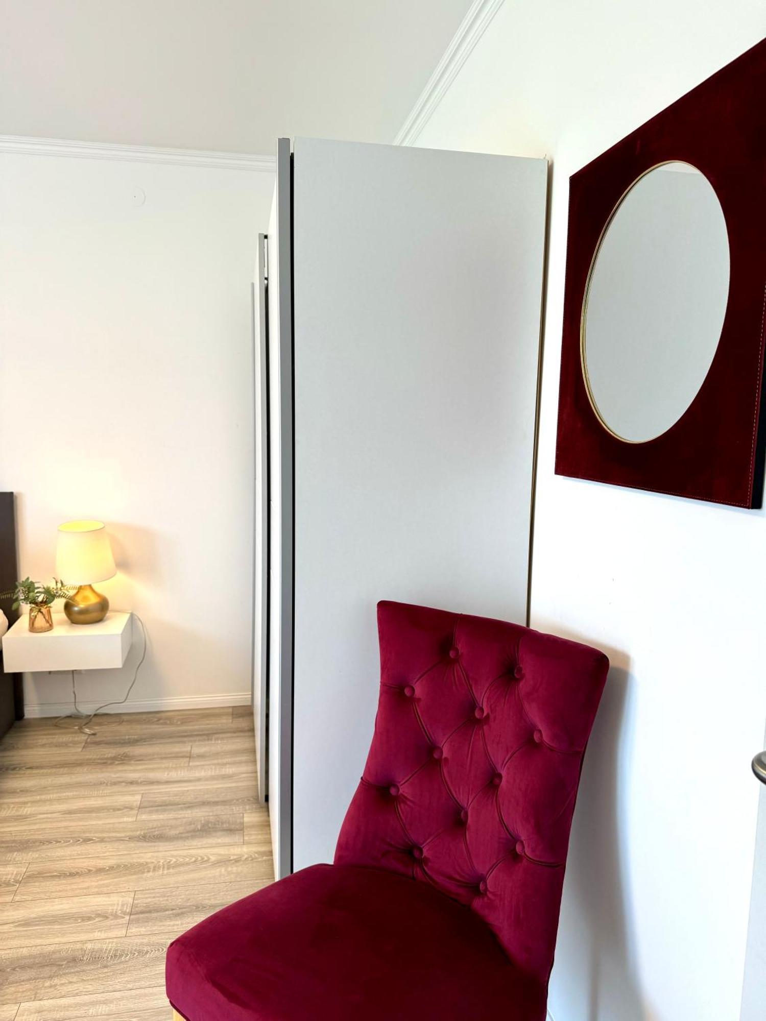 Prime Host Charme Apartment 카를스루에 외부 사진