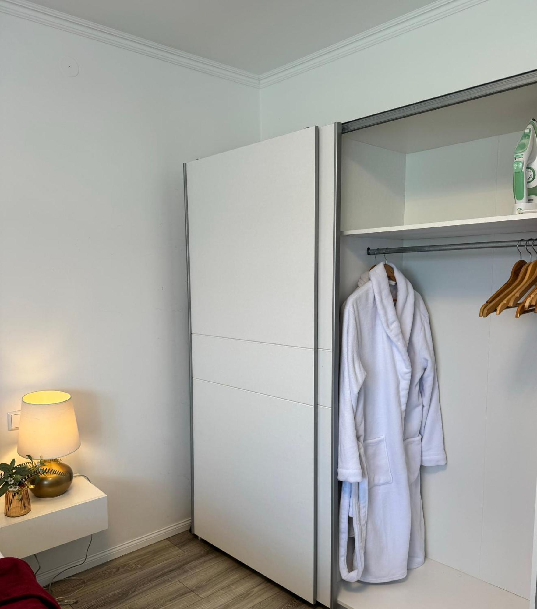 Prime Host Charme Apartment 카를스루에 외부 사진
